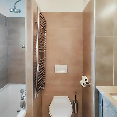2 Bedroom In Saint-laurent-de-la-ca *