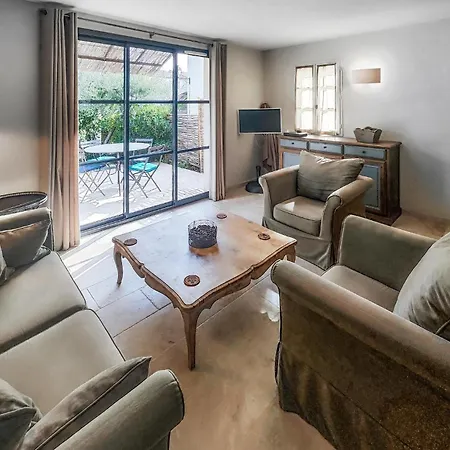 2 Bedroom In Saint-laurent-de-la-ca Holiday home